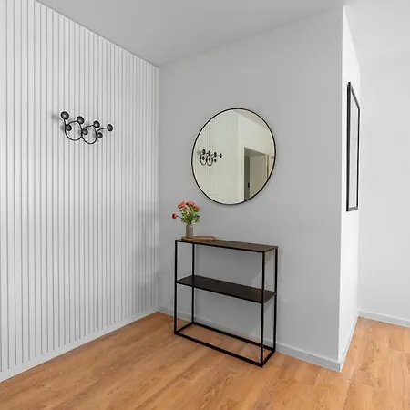 Appartamento Grosszuegiges City-apartment In Bester Lage Fuer 4 P *